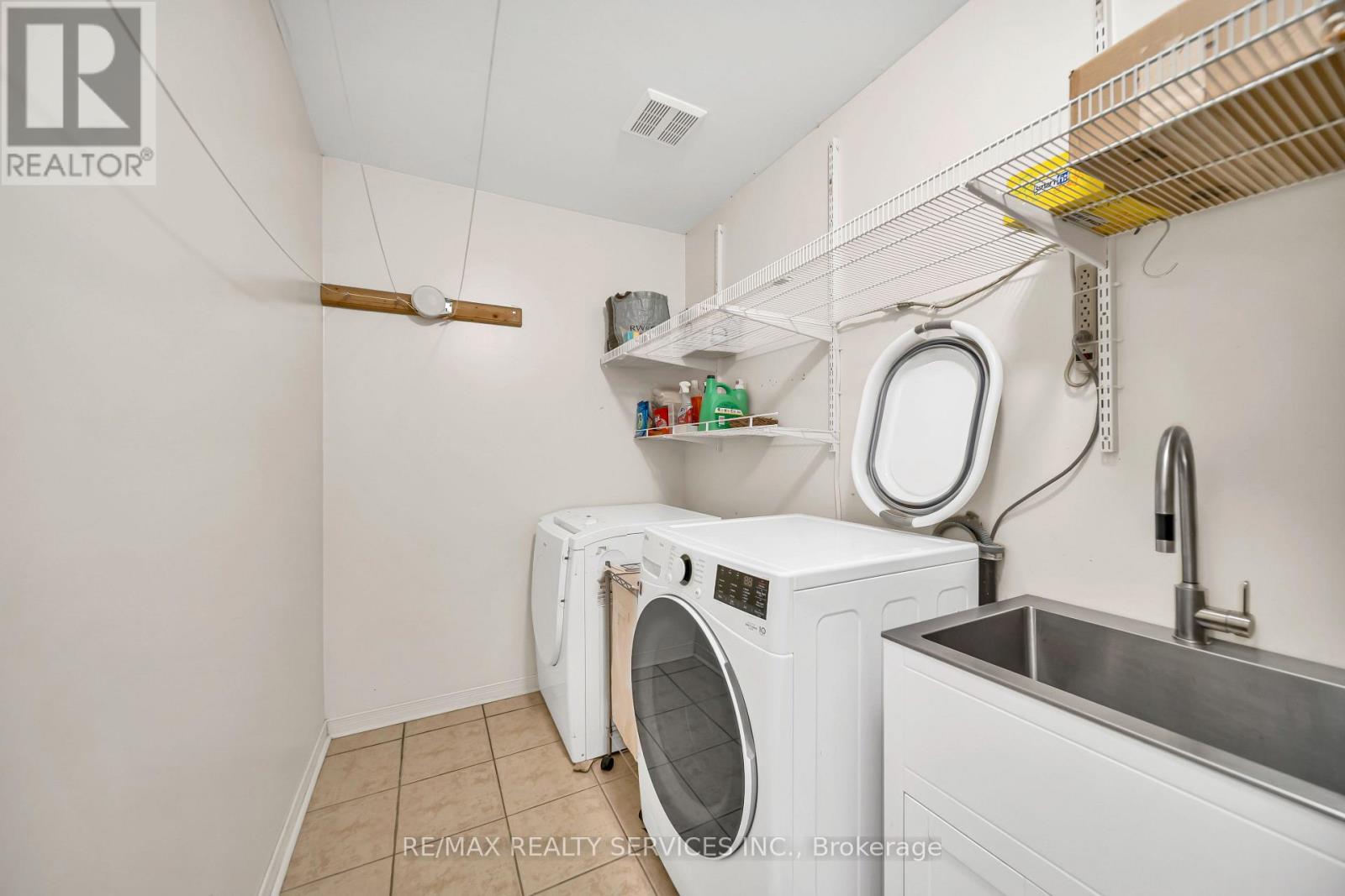 82 Dunvegan Crescent, Brampton, ON photo 20