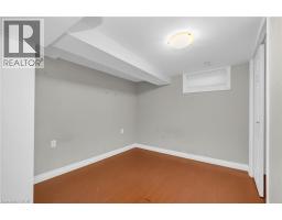 16 Glebe Court, Hamilton, ON L9C6B1 Photo 15