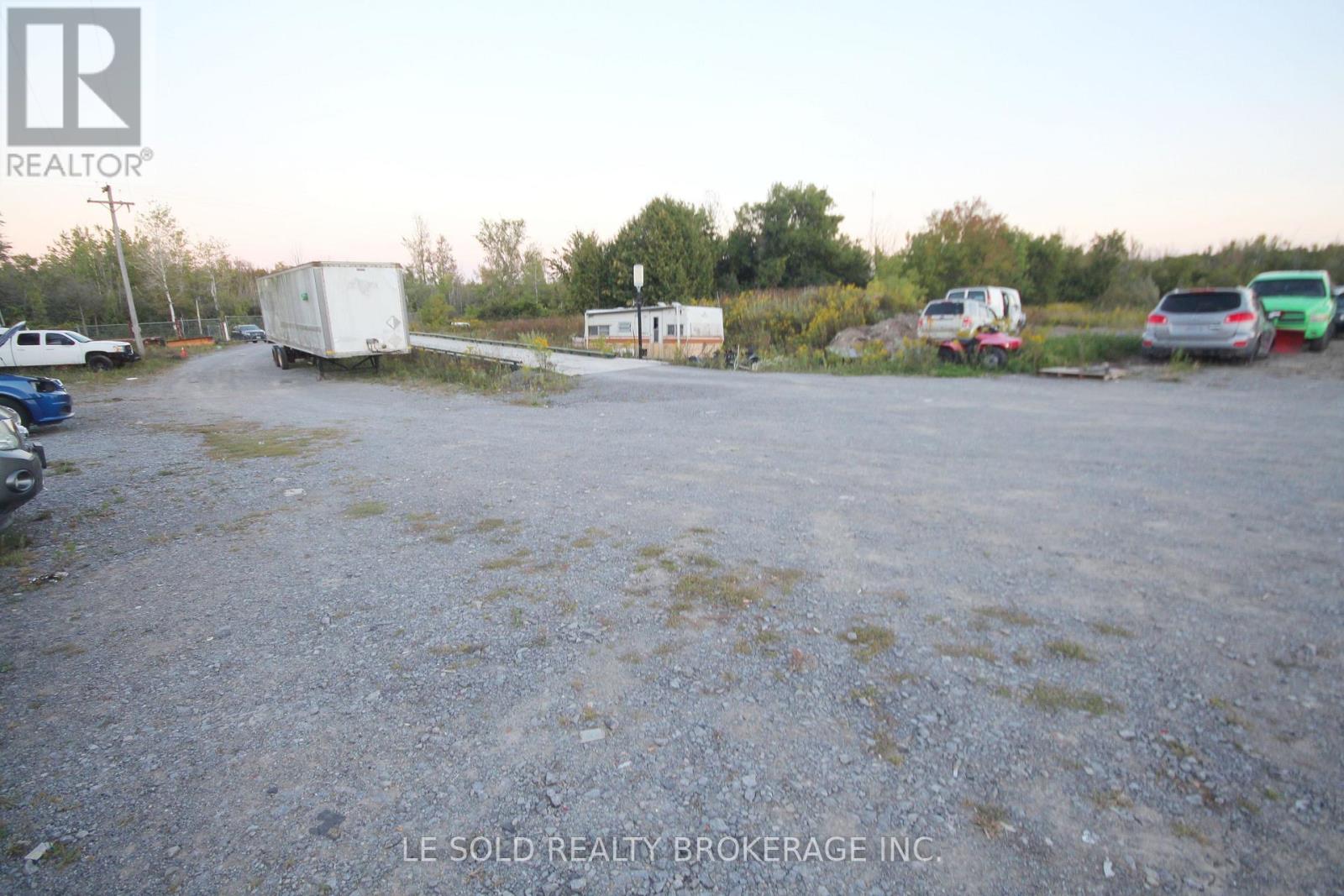 SCRAP YARD - 2420 PROVIDENCE LINE, Otonabee-South Monaghan — photo 6
