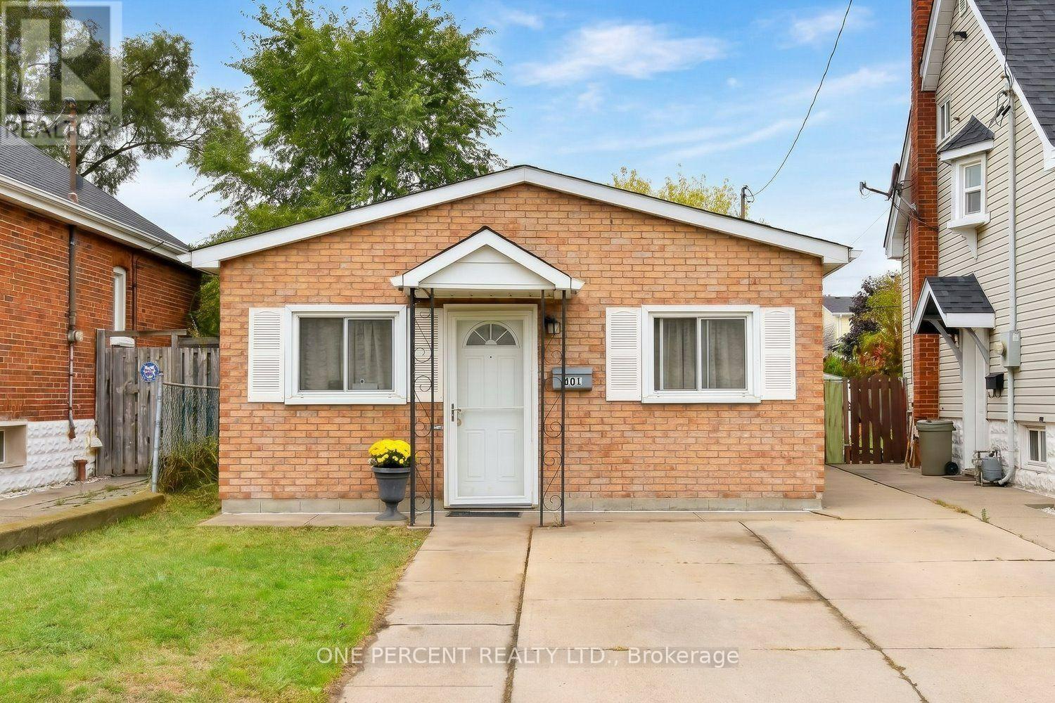 201 STRATHEARNE AVENUE - 2