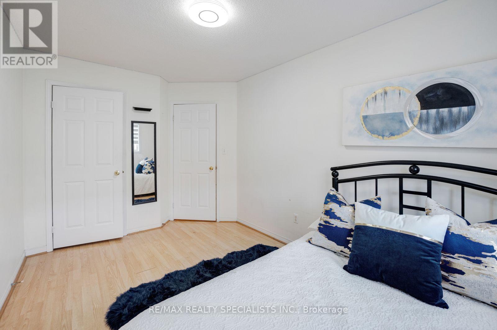 1754 Upper Gage Avenue — photo 26