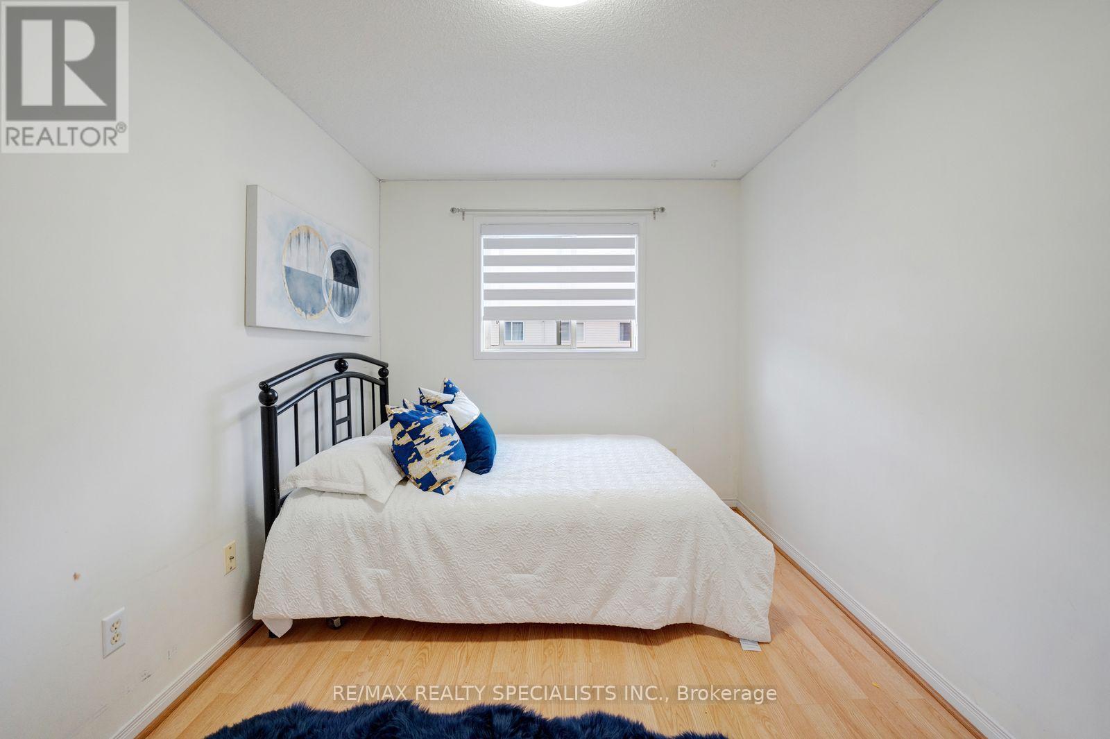 1754 Upper Gage Avenue — photo 25