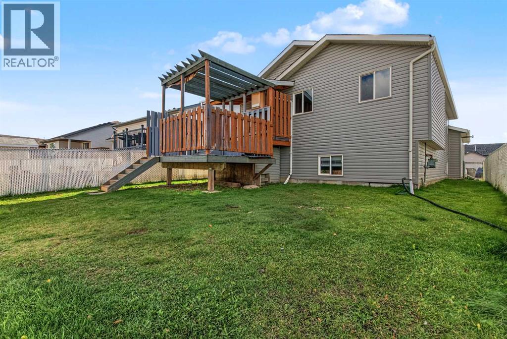 10646 Royal Oaks Drive E, photo 26 of 28