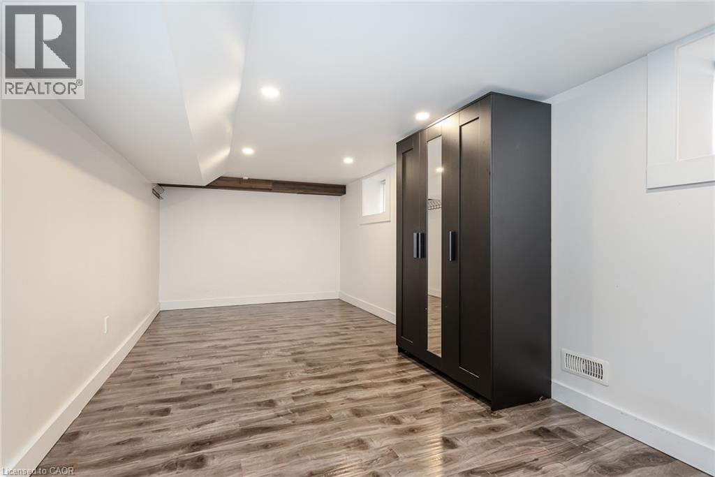 40 Woodland Avenue — photo 41