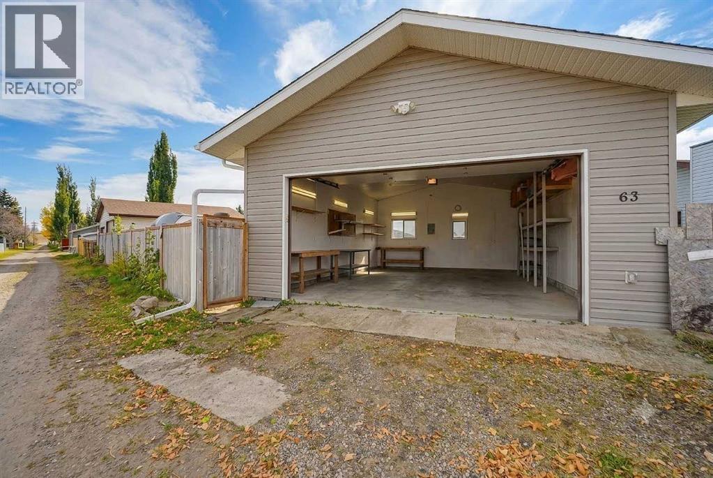63 Dundee Crescent, Penhold — photo 16