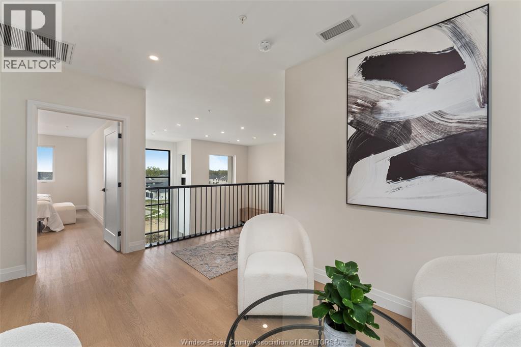 #268 4400 Laurier Parkway - 24