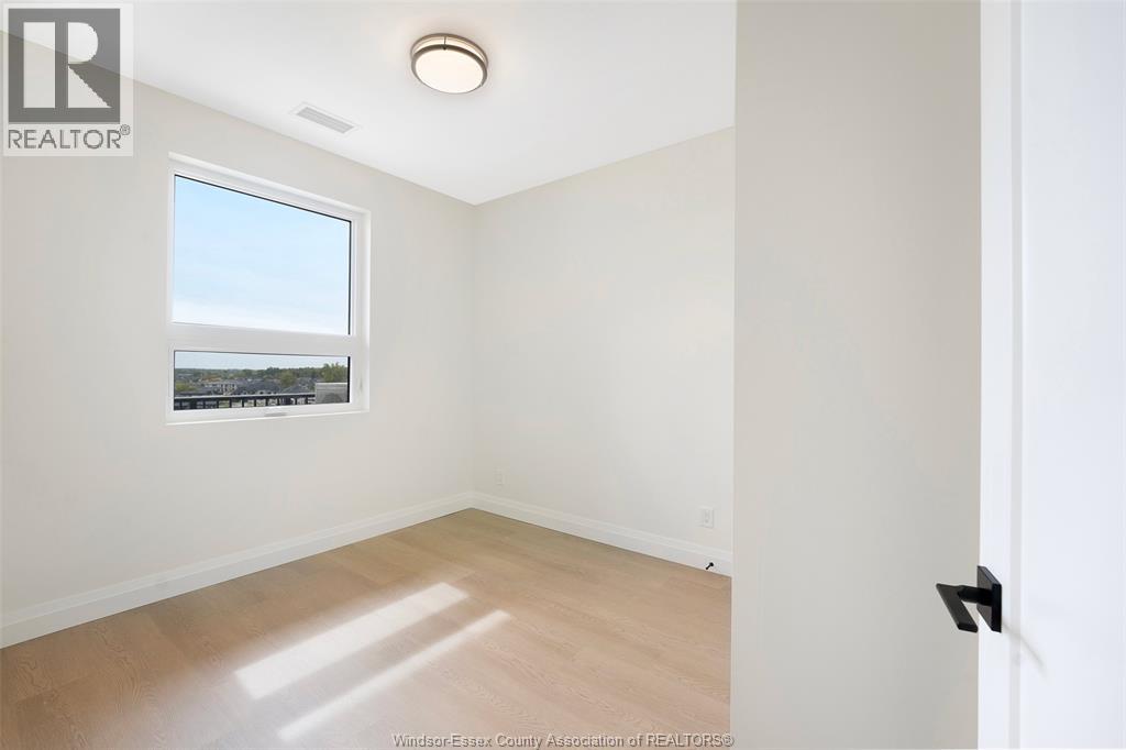 #533 4400 Laurier Parkway - 14