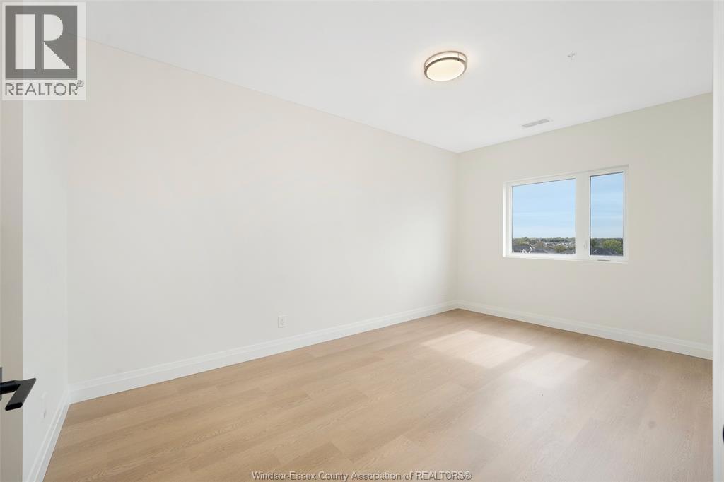#533 4400 Laurier Parkway - 15