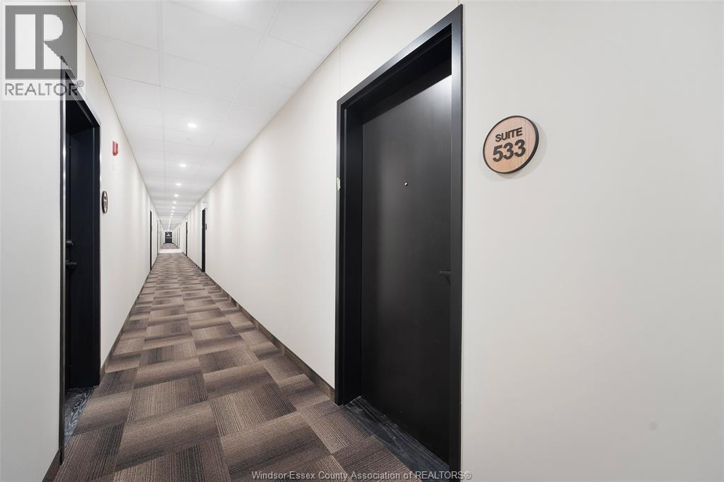 #533 4400 Laurier Parkway - 3