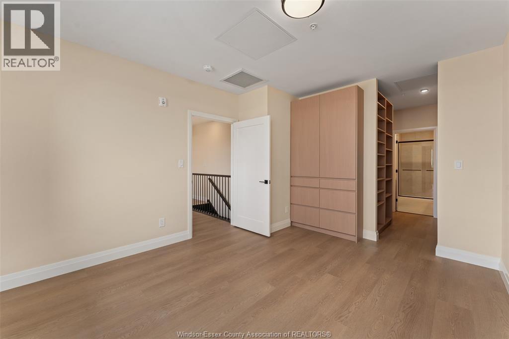 4400 Laurier Parkway — photo 17