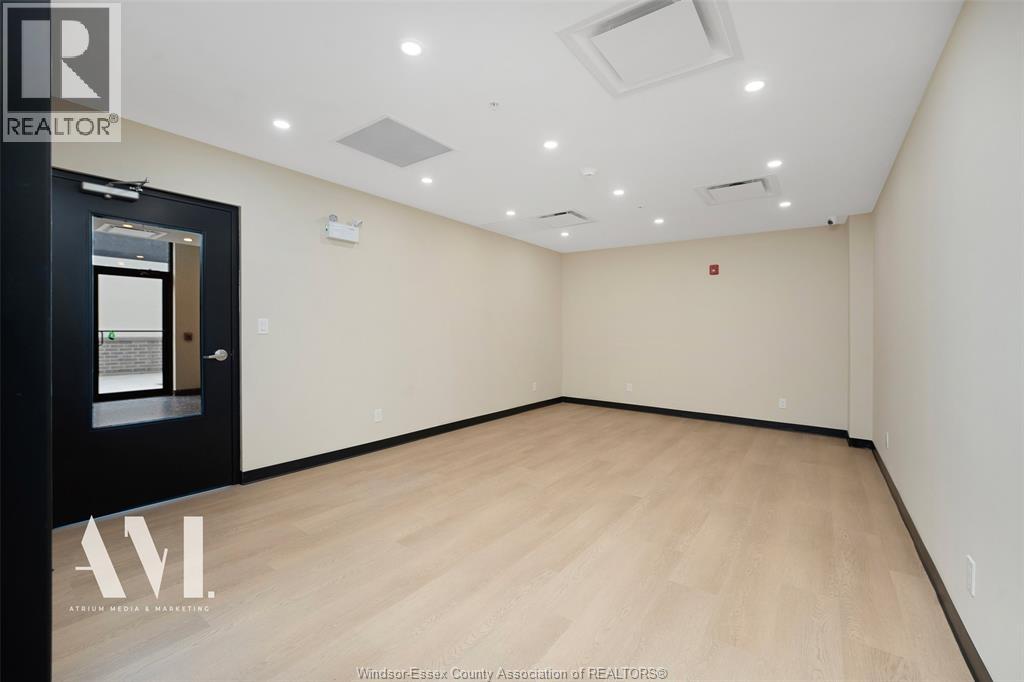 4400 Laurier Parkway — photo 29