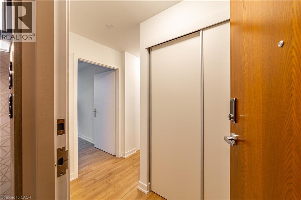 30 FRANCIS Street S — photo 3