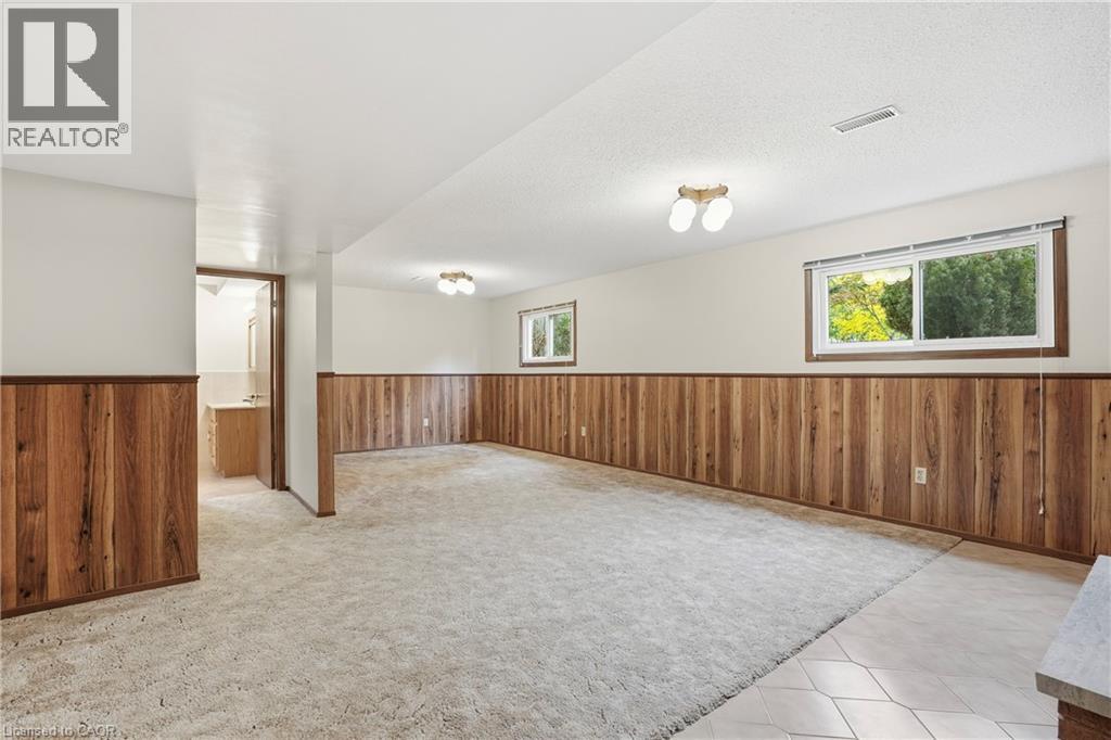 84 Larchwood Circle — photo 24