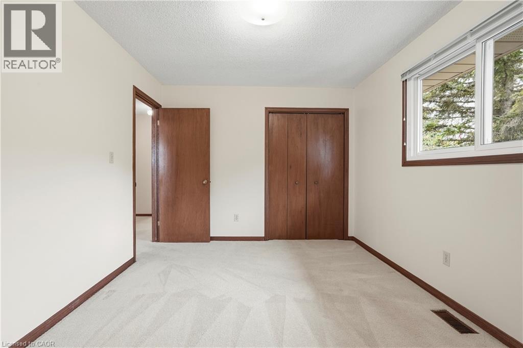 84 Larchwood Circle — photo 14