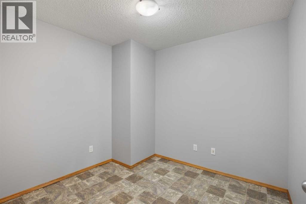 Listing photo – 304, 260 Duston Street, Red Deer