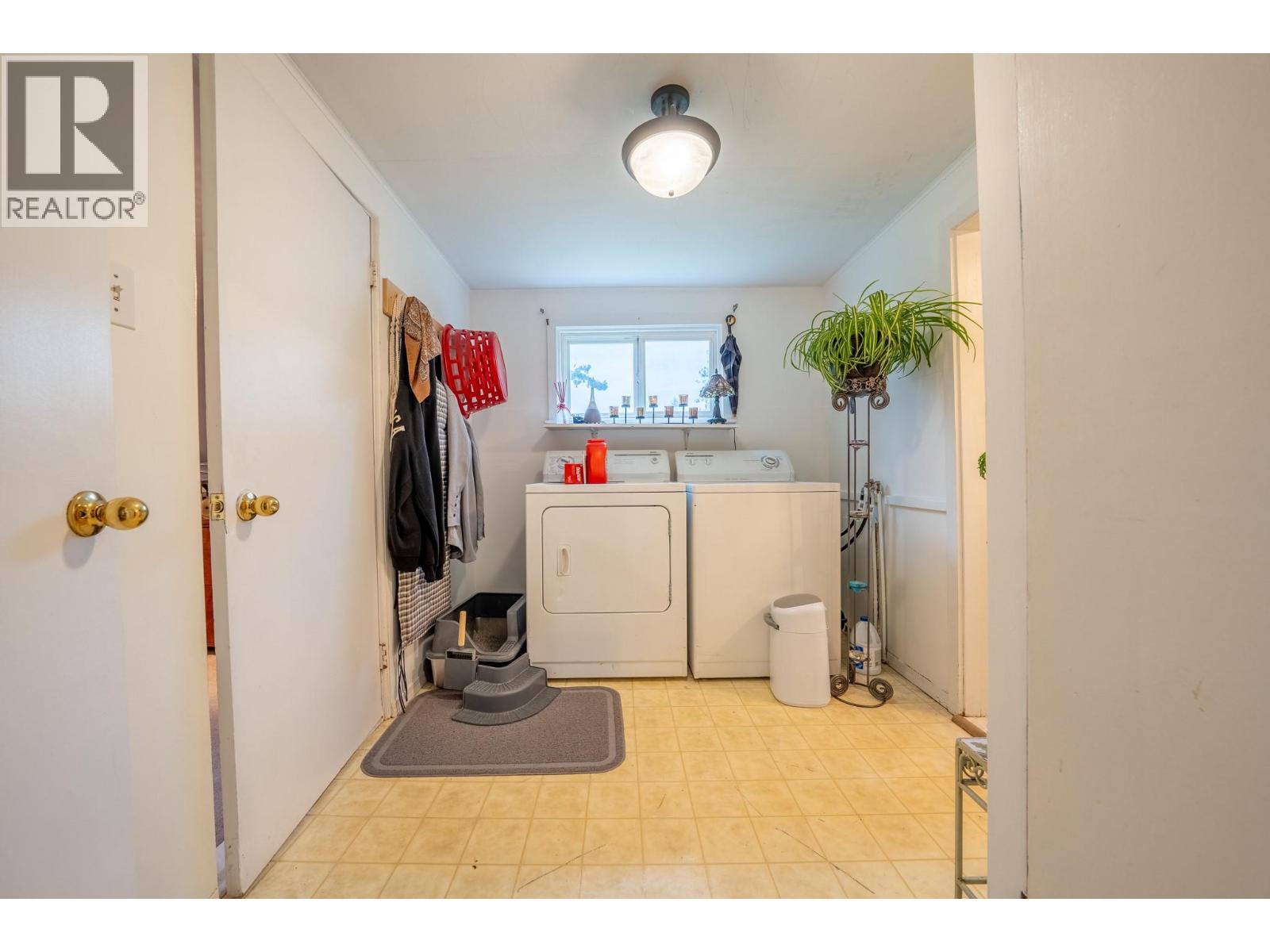 3190 Hall Frontage Road - 46