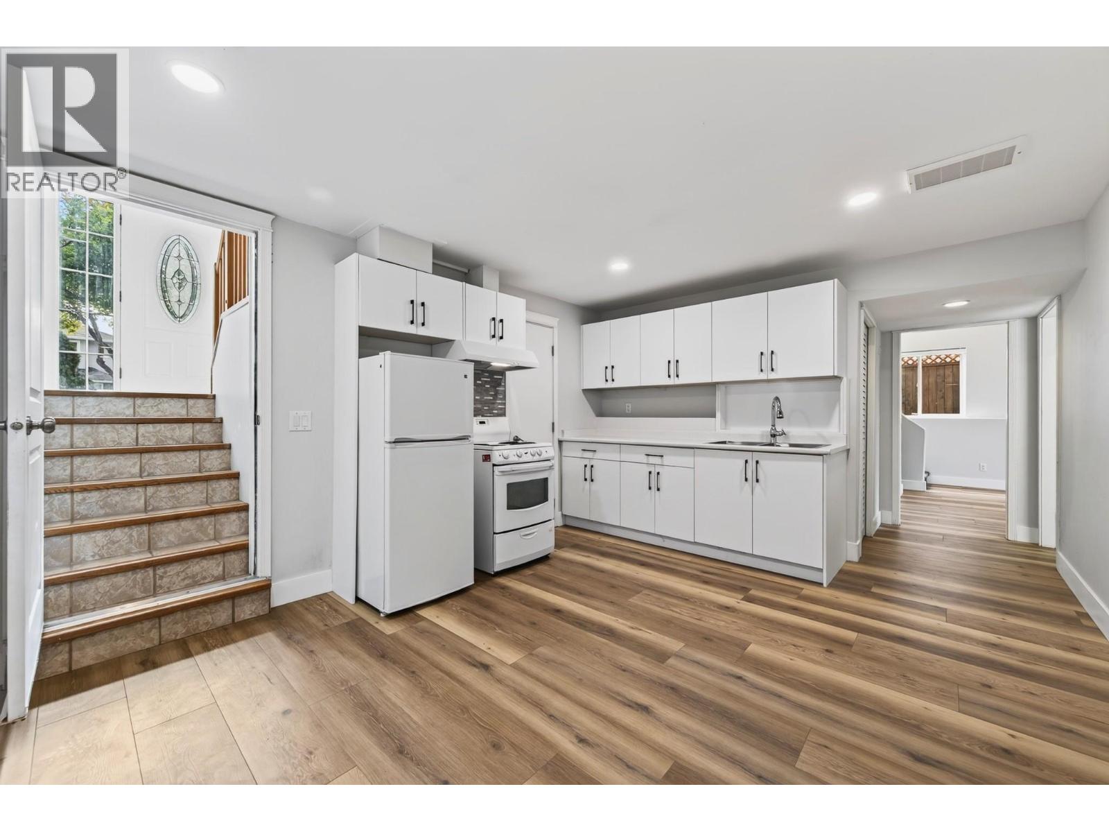 2620 Briarwood Avenue - 25