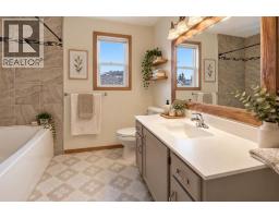 158 Saratoga Close Ne, Calgary, AB T1Y7A1 Photo 20