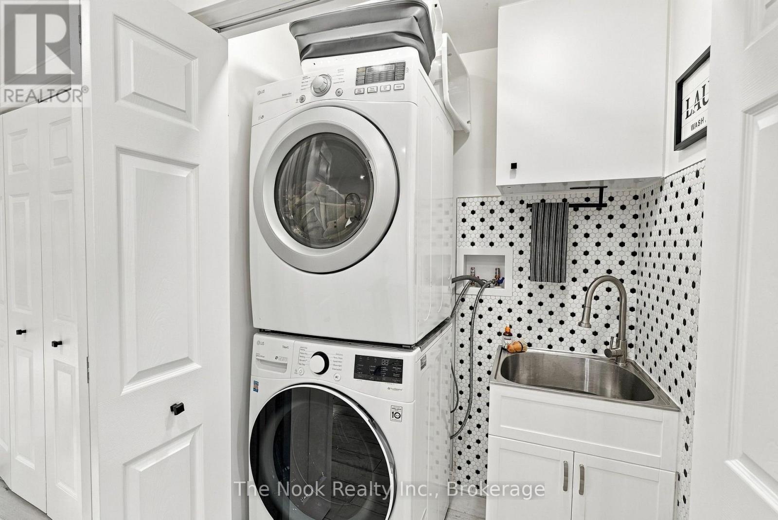 28 Purdy Street, Belleville, ON photo 27