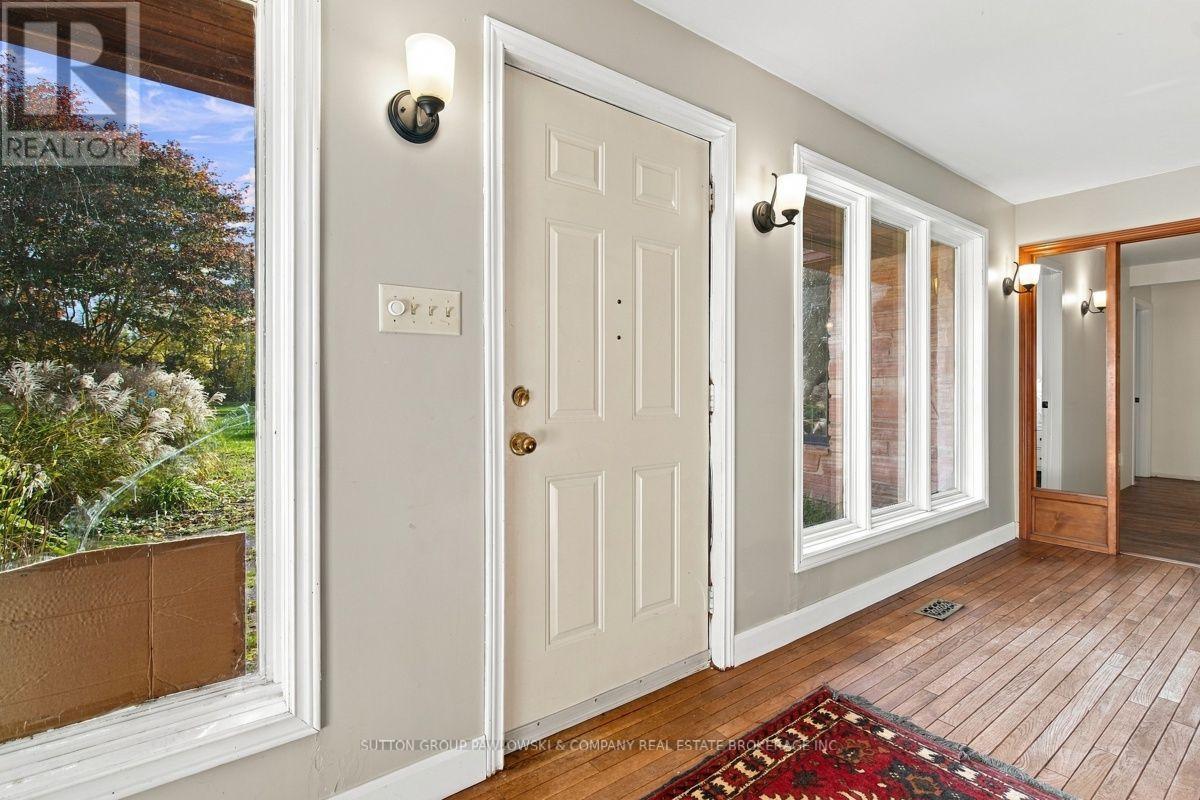 2174 PARKHILL DRIVE, North Middlesex (Parkhill) — photo 9