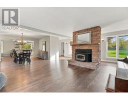 2174 Parkhill Drive, North Middlesex, ON N0M2K0 Photo 11