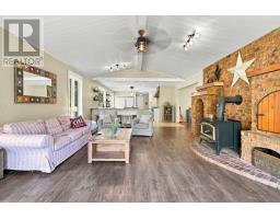 2174 Parkhill Drive, North Middlesex, ON N0M2K0 Photo 16