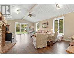 2174 Parkhill Drive, North Middlesex, ON N0M2K0 Photo 18