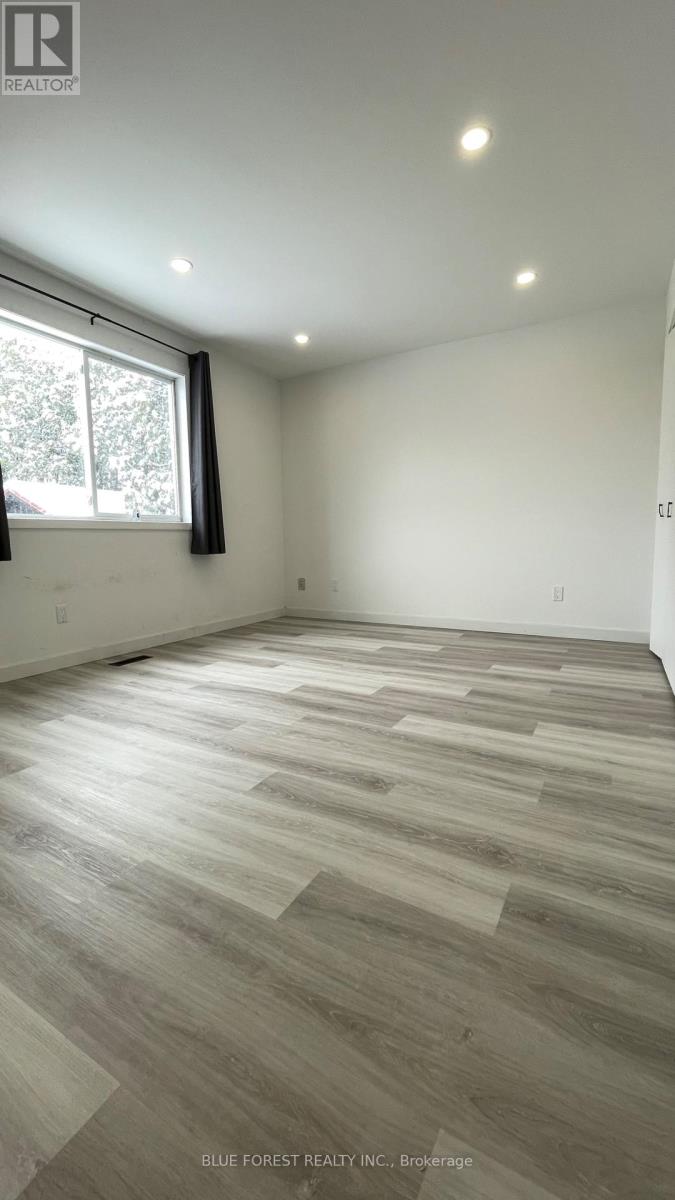 2-53 TUMBLEWEED CRESCENT, London South (South X) — photo 9
