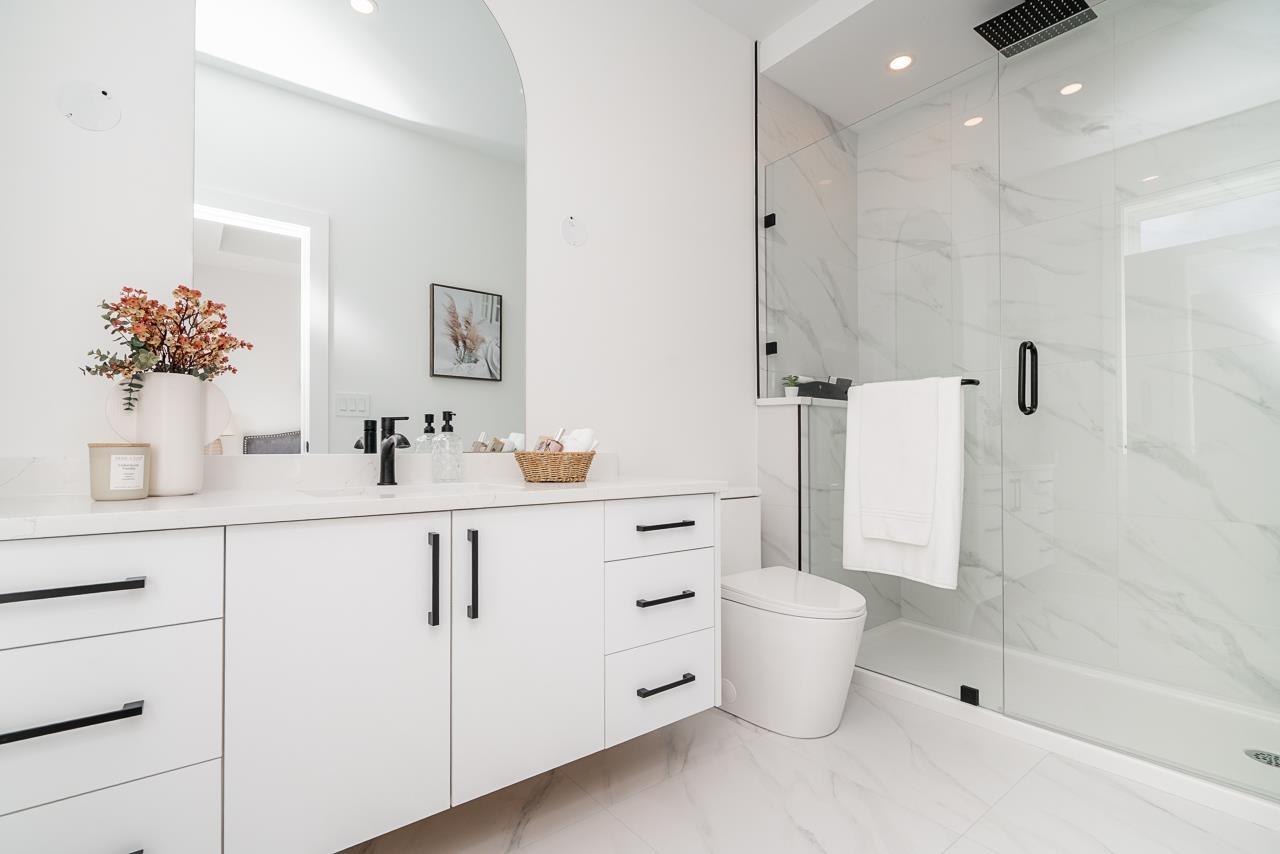Photo of 101 17059 0 AVENUE 24