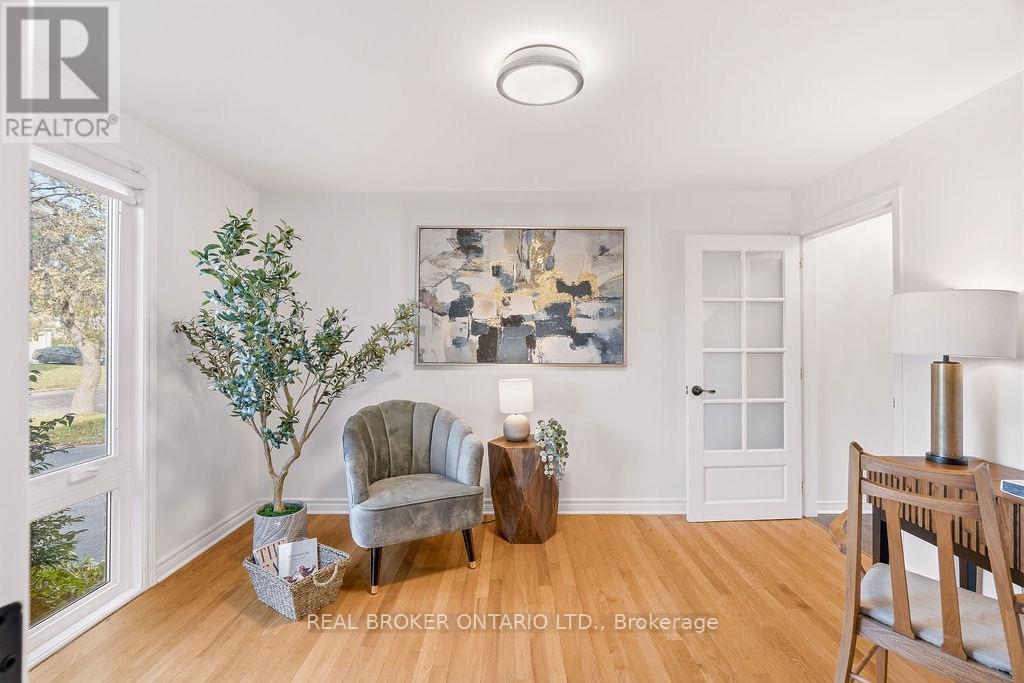 101 Queensline Drive — photo 13