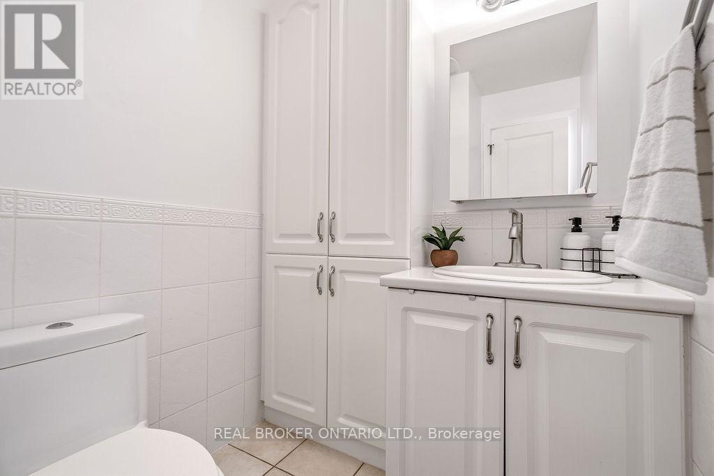 101 Queensline Drive — photo 15