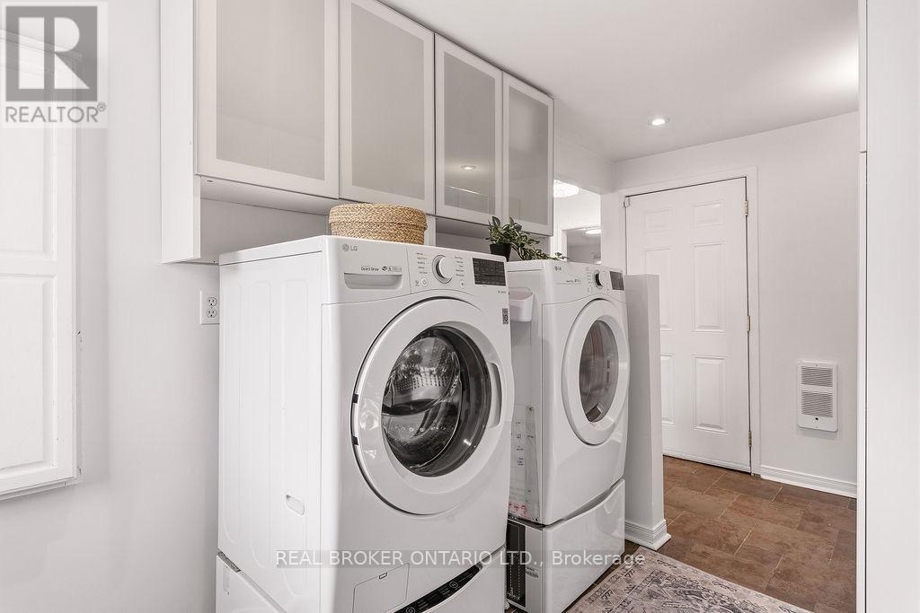 101 Queensline Drive — photo 17
