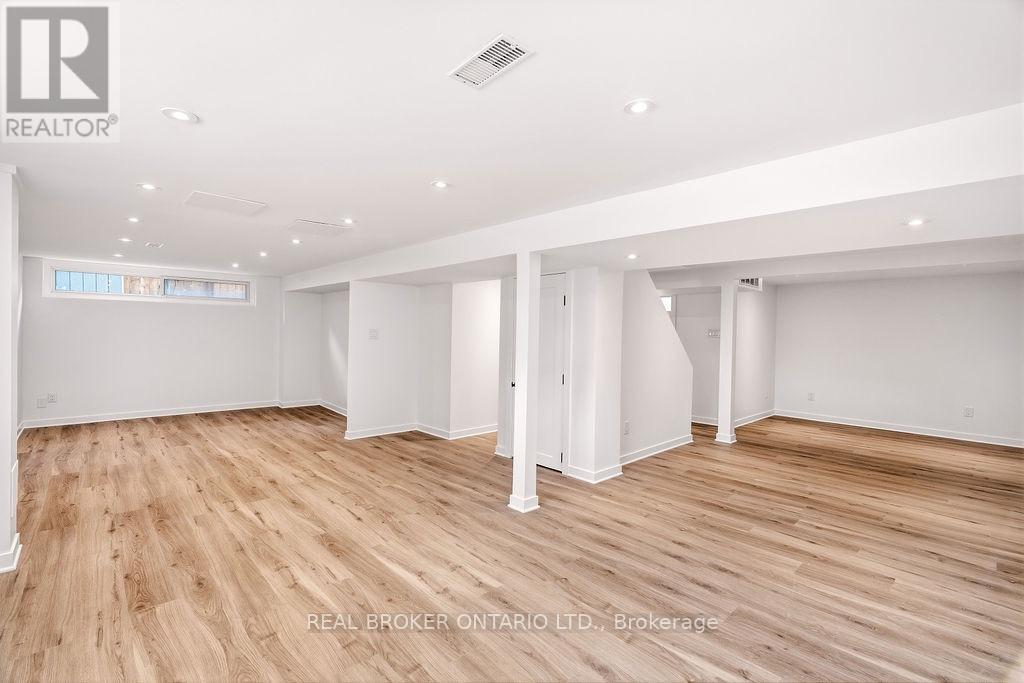 101 Queensline Drive — photo 30