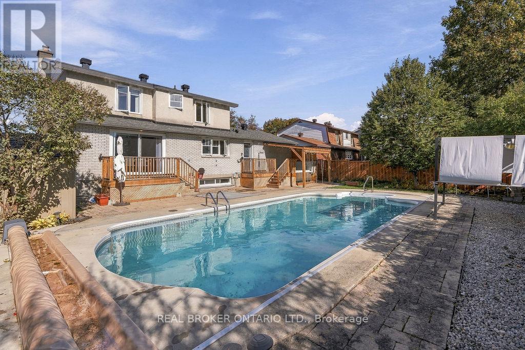 101 Queensline Drive — photo 35
