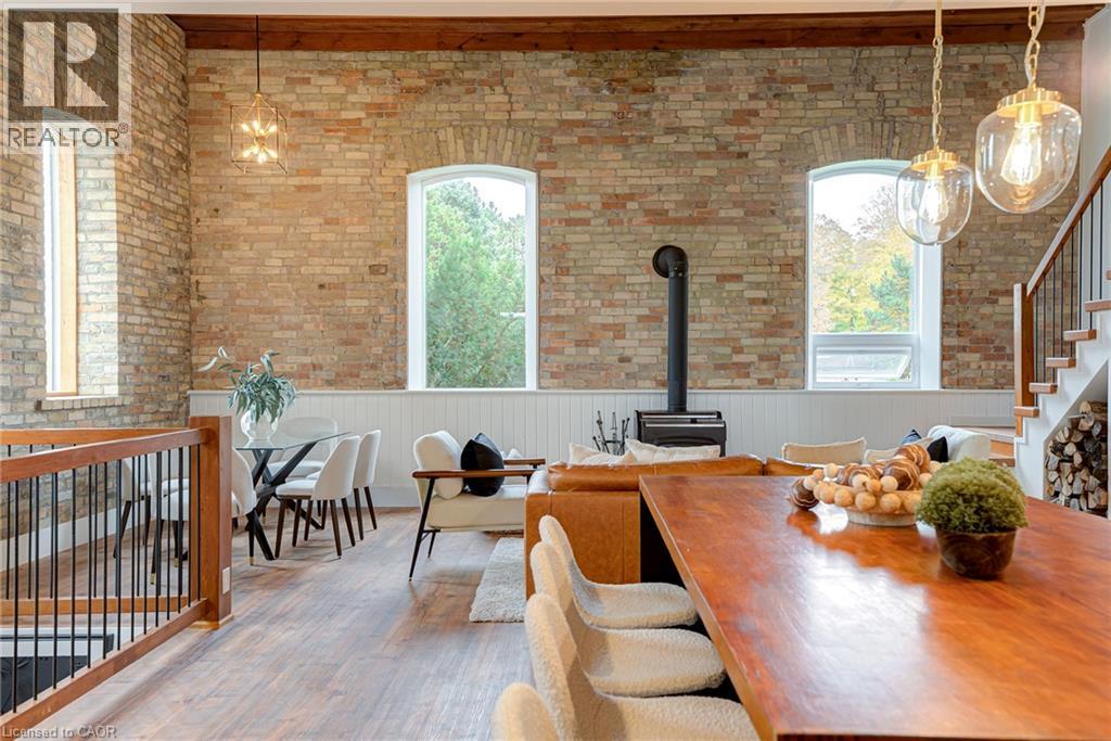 2653 Huron Road — photo 13