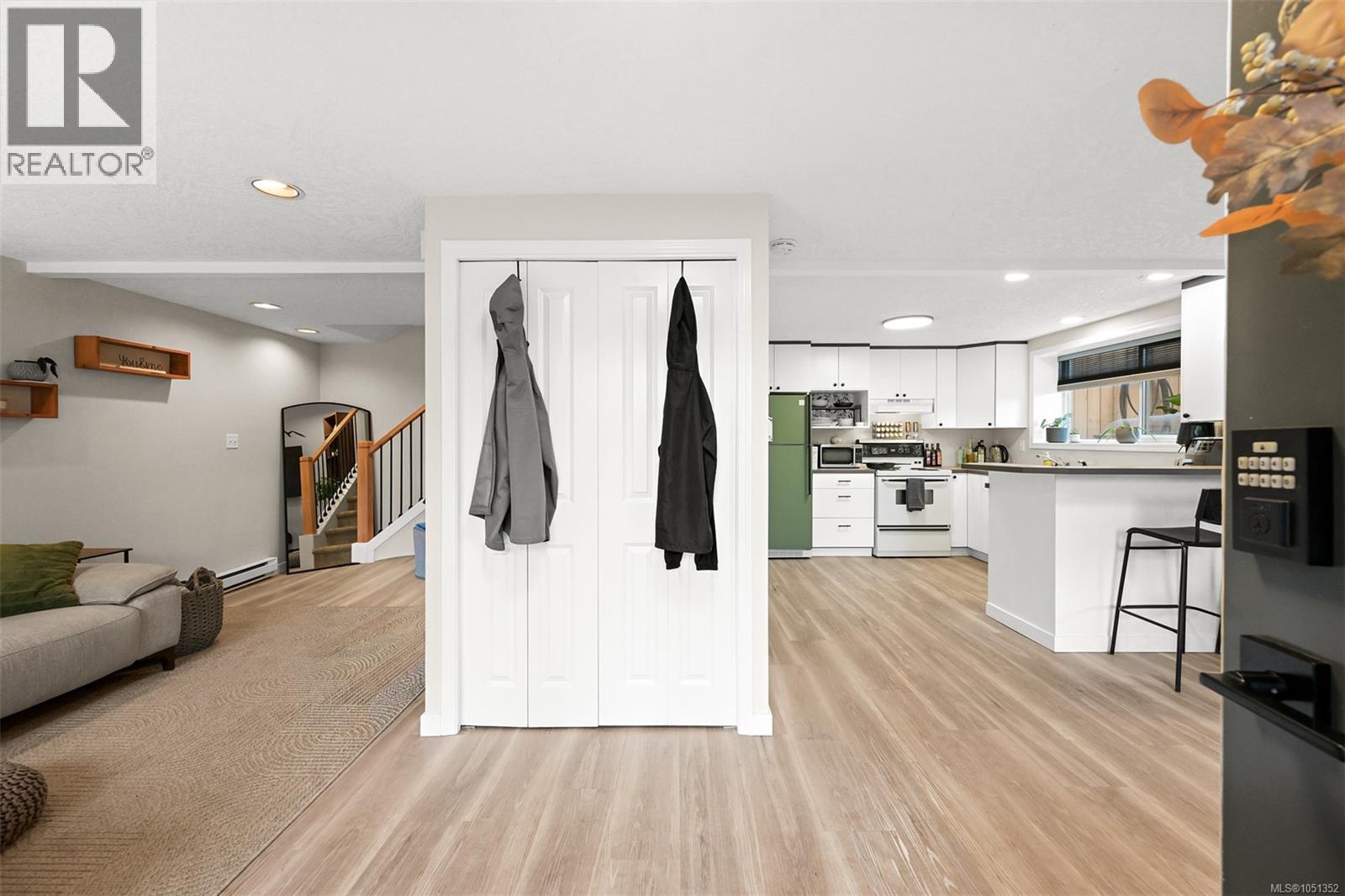 2207 Victor St - 10