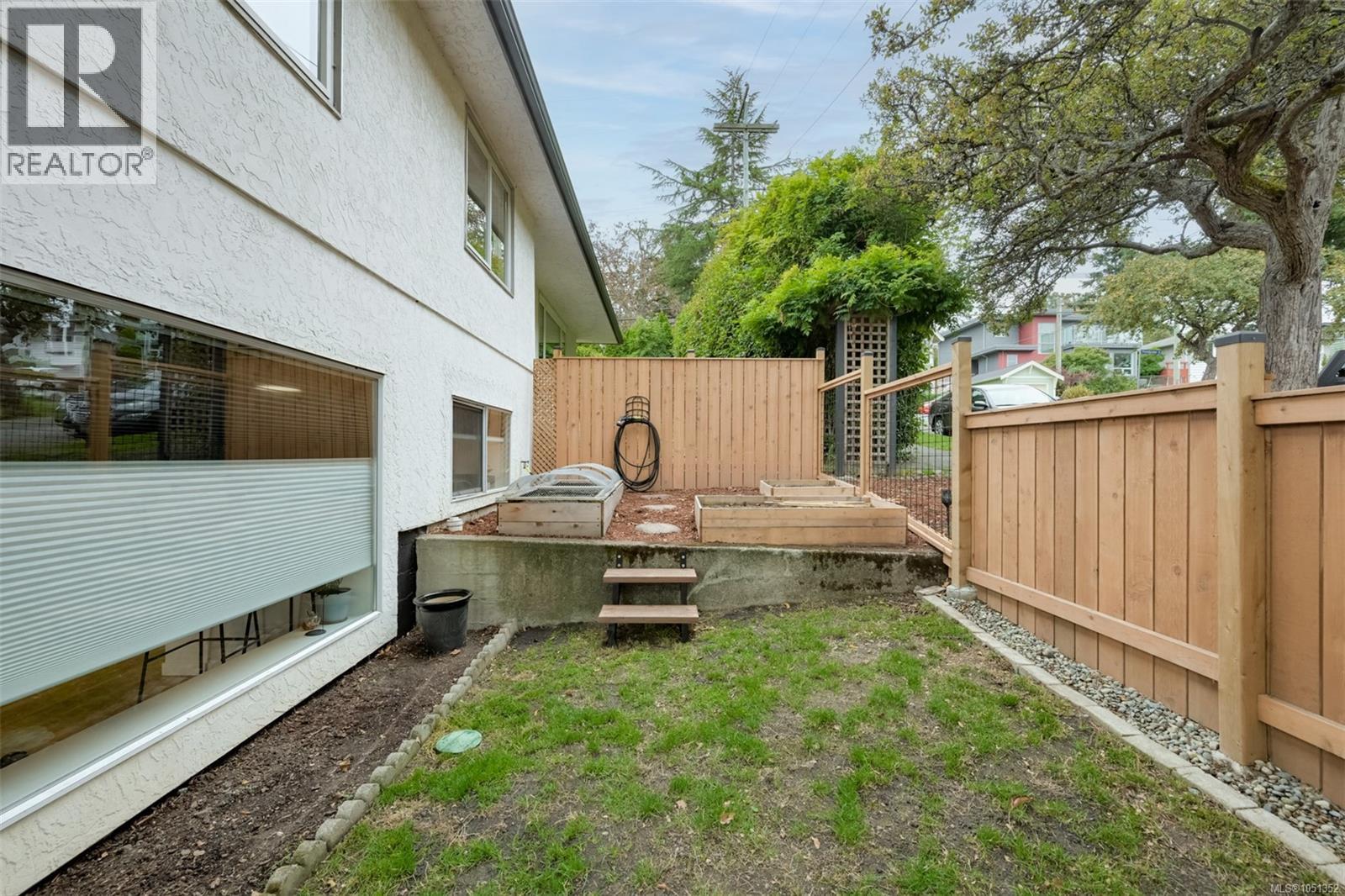 2207 Victor St - 30
