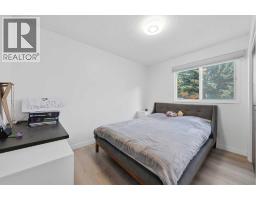 11116 Southdale Road Sw, Calgary, AB T2W0X4 Photo 24