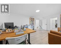 11116 Southdale Road Sw, Calgary, AB T2W0X4 Photo 22