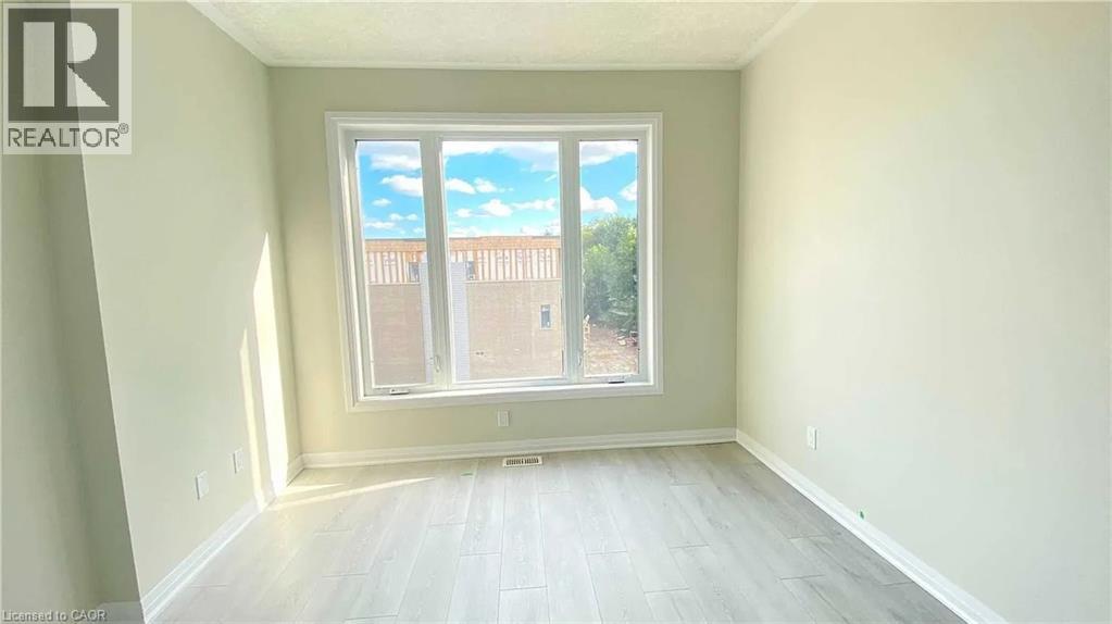 25 Isherwood Avenue — photo 13
