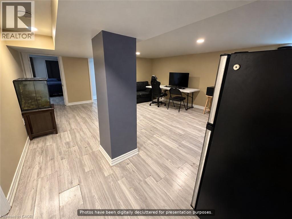 134 EAST 24TH Street Unit# Lower, Hamilton — photo 2
