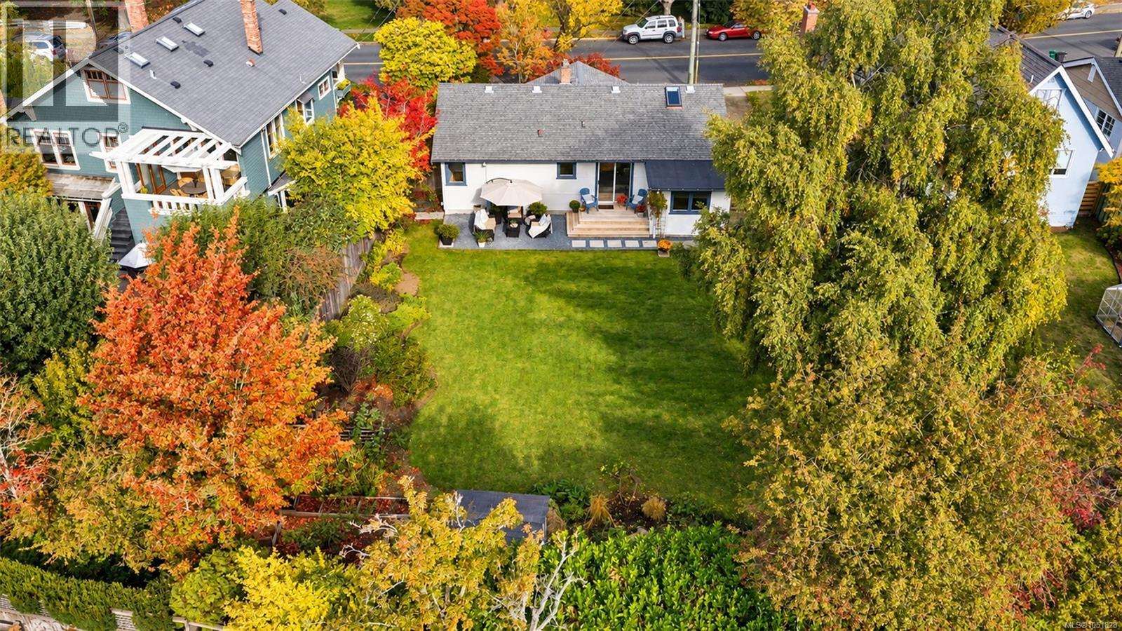  1635 Fairfield Road, Victoria