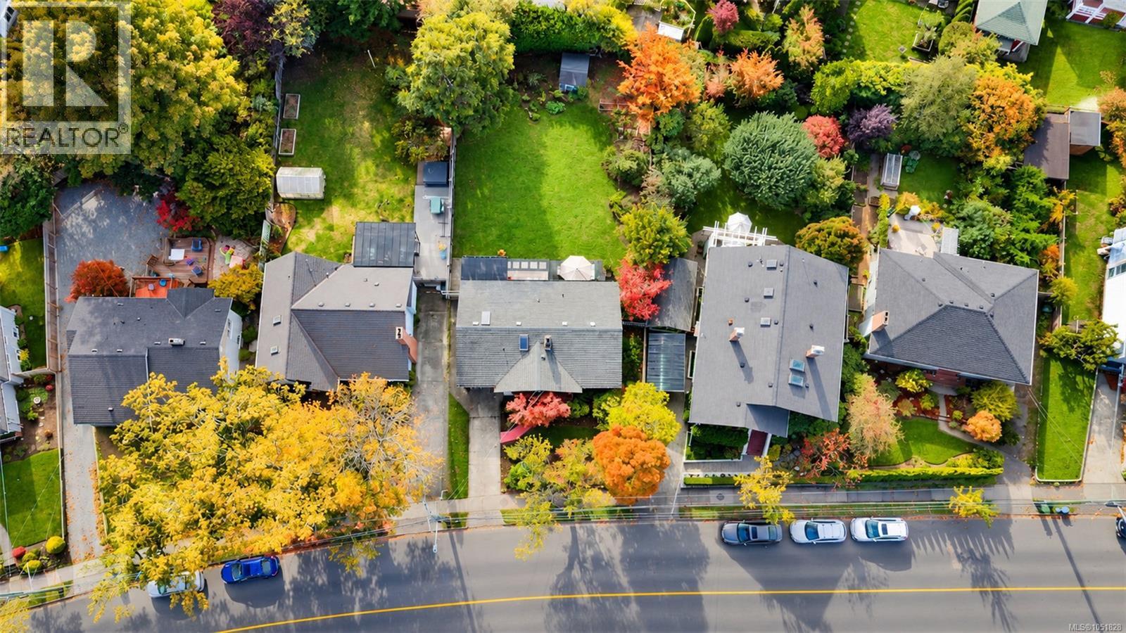  1635 Fairfield Road, Victoria
