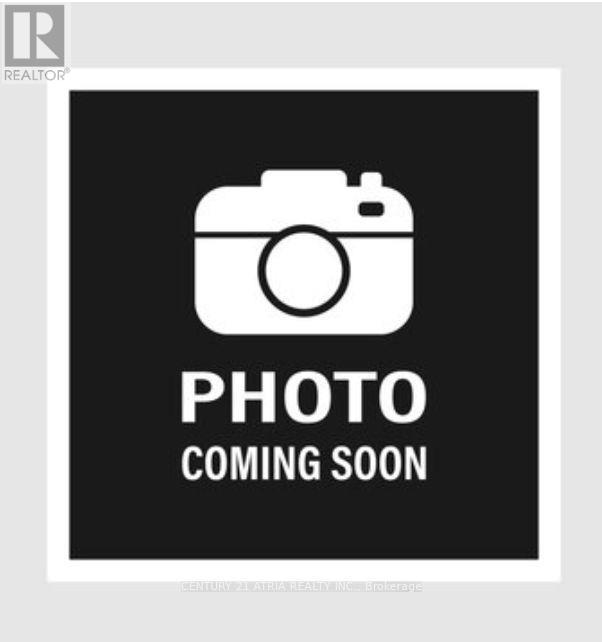 906 - 8 OLYMPIC GARDEN DRIVE, Toronto (Newtonbrook East)
