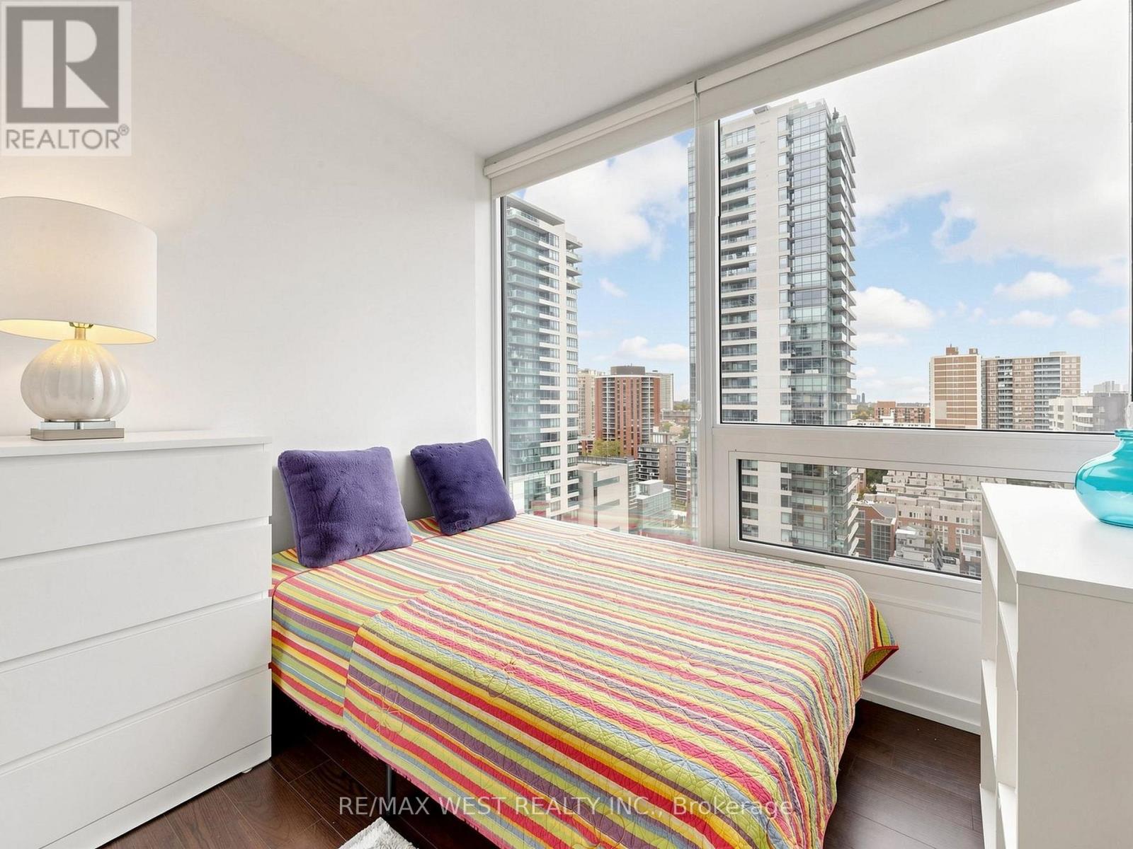 85 Wood Street — photo 25