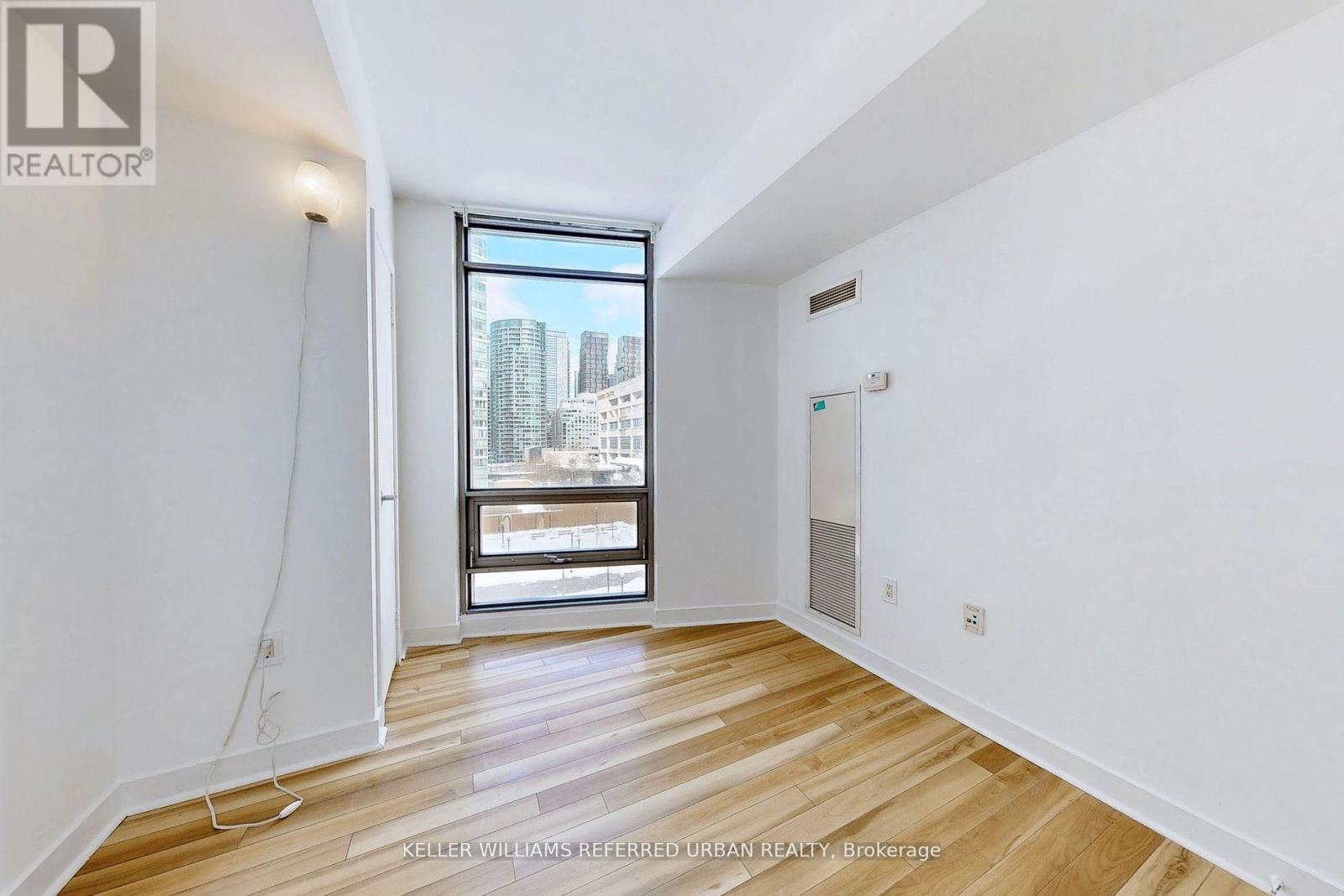 3 Navy Wharf Court — photo 15