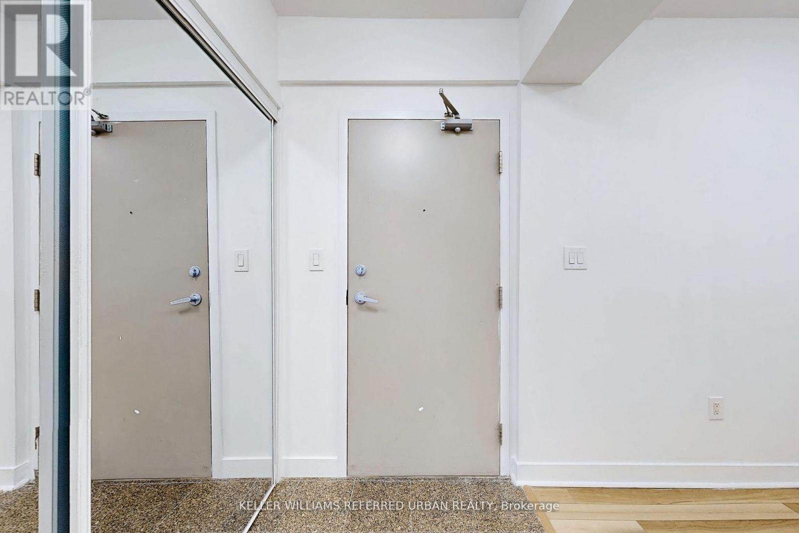 3 Navy Wharf Court — photo 20