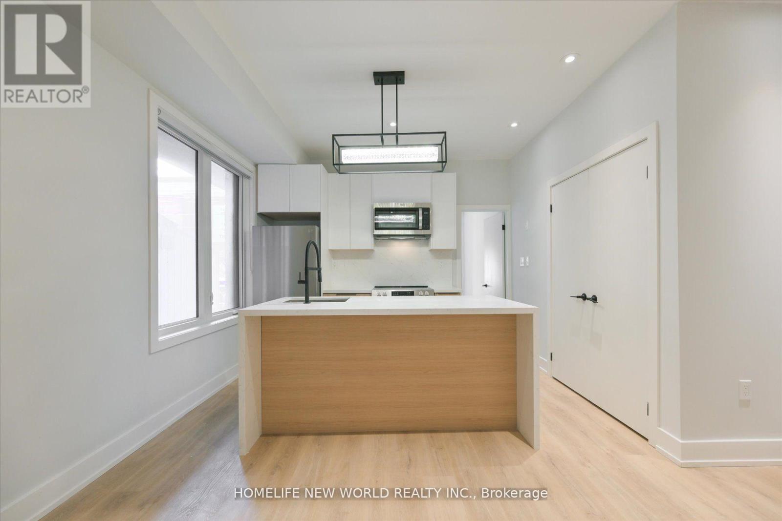 MAIN - 995 DUFFERIN DUFFERIN STREET, Toronto (Dufferin Grove) — photo 3