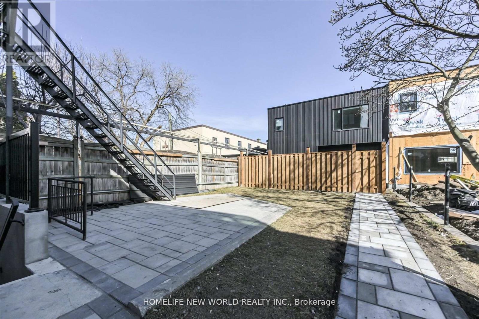 MAIN - 995 DUFFERIN DUFFERIN STREET, Toronto (Dufferin Grove) — photo 6