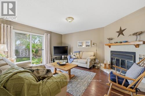 5 LOFTHOUSE DRIVE - 12